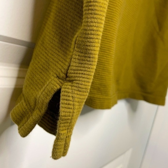 BANANA REPUBLIC | Women’s Olive Green Short Sleeve Shirt Size Medium. - Picture 5 of 6